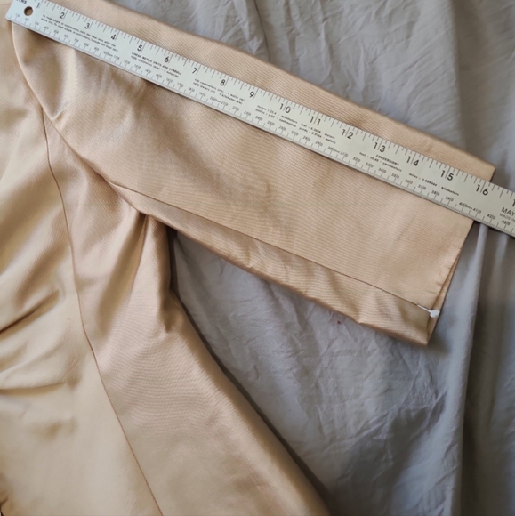 ADRIANNA Papell Women SZ 8P Gold Silk Blazer w/rosette front detail 3/4 sleeve - Picture 9 of 11